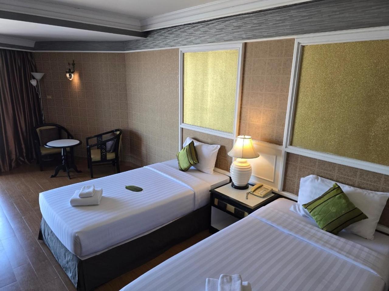 First Pacific Cirrus Hotel Патая Екстериор снимка