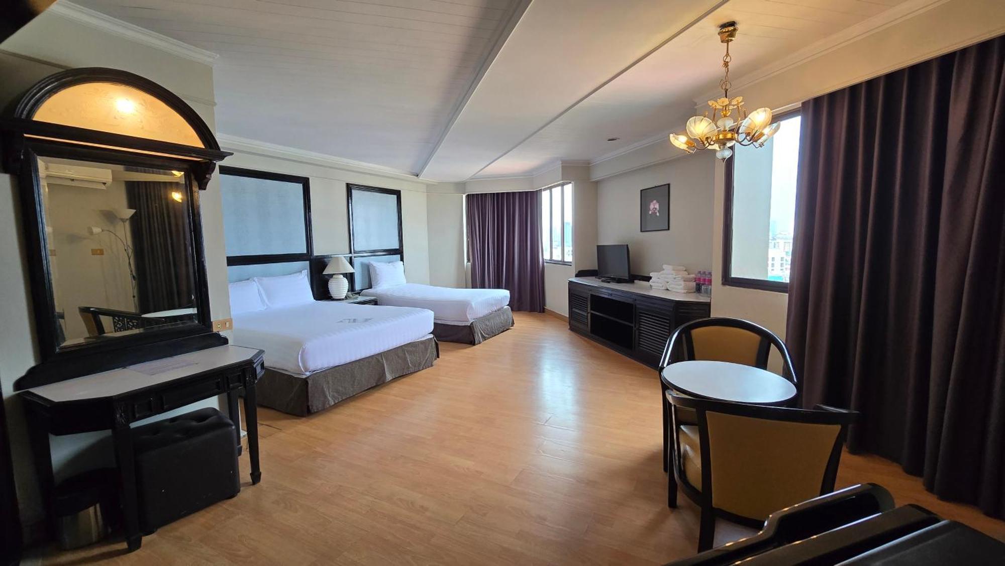 First Pacific Cirrus Hotel Патая Екстериор снимка