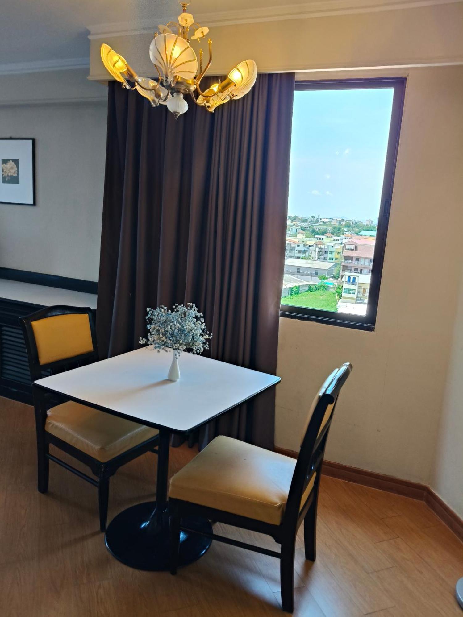 First Pacific Cirrus Hotel Патая Стая снимка