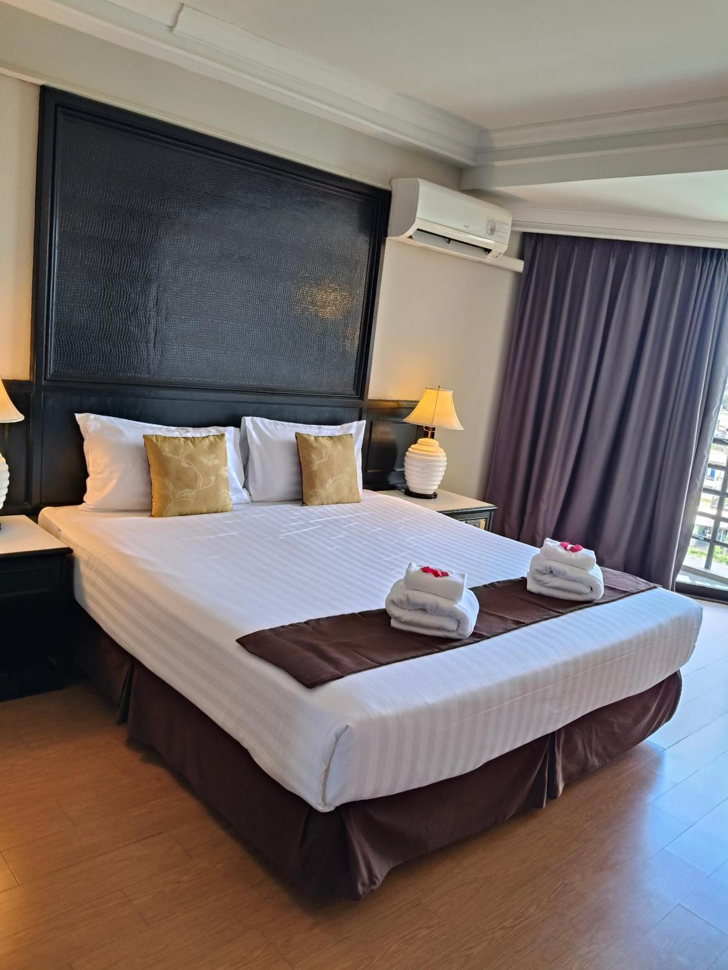 First Pacific Cirrus Hotel Патая Екстериор снимка