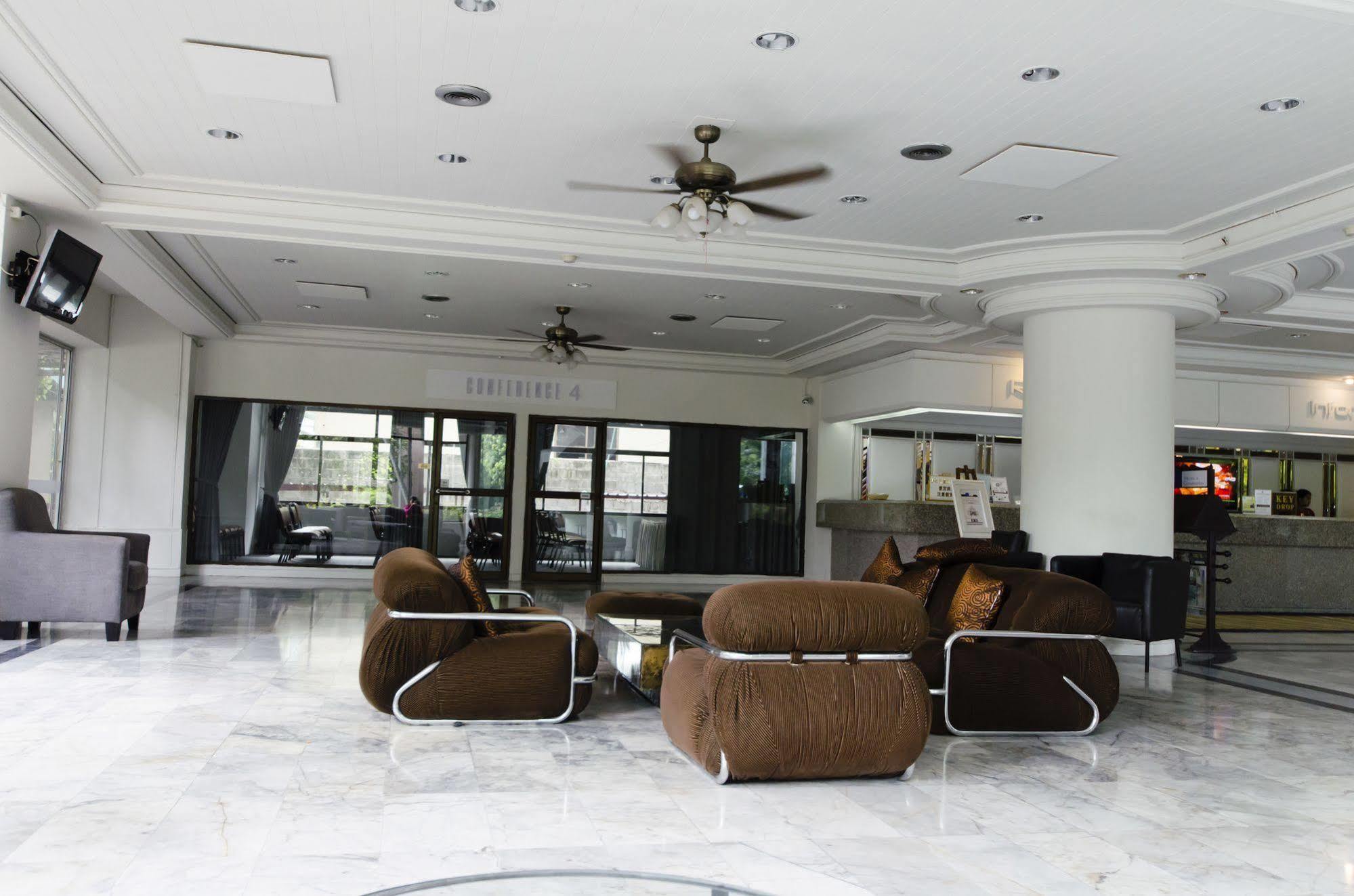First Pacific Cirrus Hotel Патая Екстериор снимка